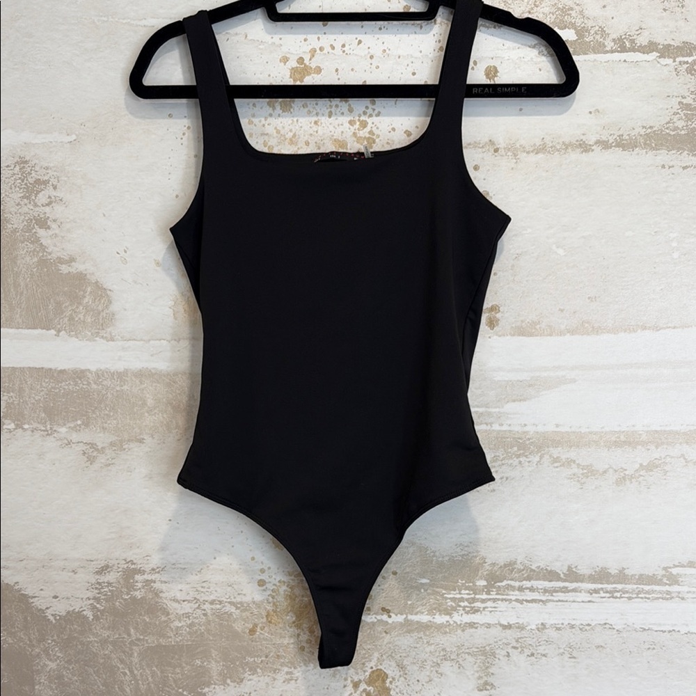 Dress Forum Black Bodysuit Size Small